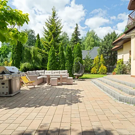 Villa Pod Warszawa Z Ogrodem I Grillem *