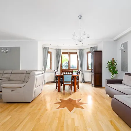 Villa Pod Warszawa Z Ogrodem I Grillem Kobyłka