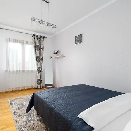 Villa Pod Warszawa Z Ogrodem I Grillem