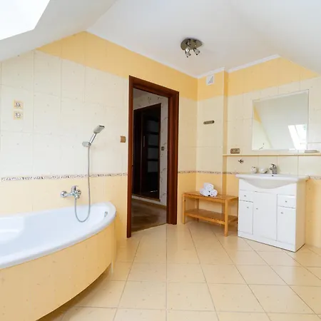 Pod Warszawa Z Ogrodem I Grillem * Kobylka